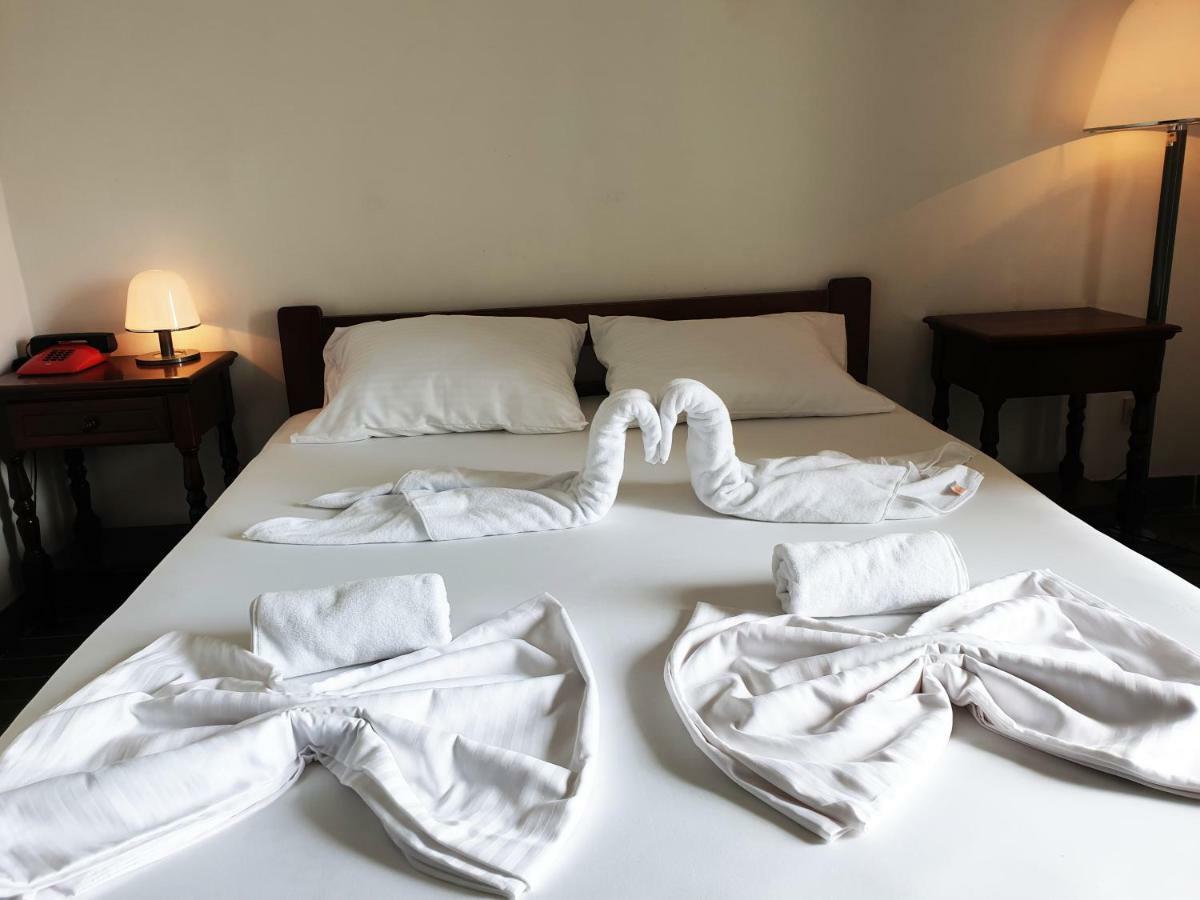 Hotel Sumadija Rafailovici Bečići Exteriör bild