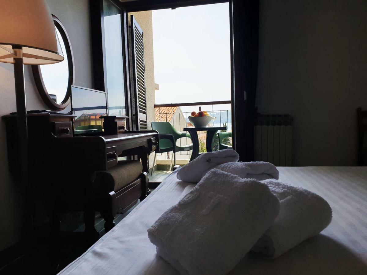 Hotel Sumadija Rafailovici Bečići Exteriör bild