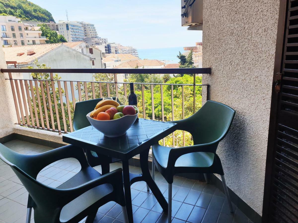 Hotel Sumadija Rafailovici Bečići Exteriör bild