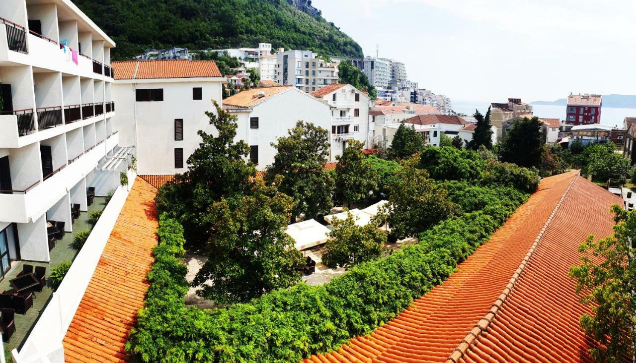 Hotel Sumadija Rafailovici Bečići Exteriör bild